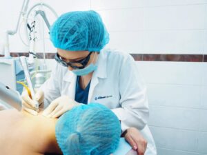 Удаление папиллом, бородавок, кондилом, кератом, контагиозных моллюсков и других доброкачественных новообразований кожи